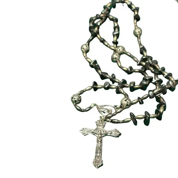 Stunning Silver Plated Rosary With Hematite - Picture 1 of 6